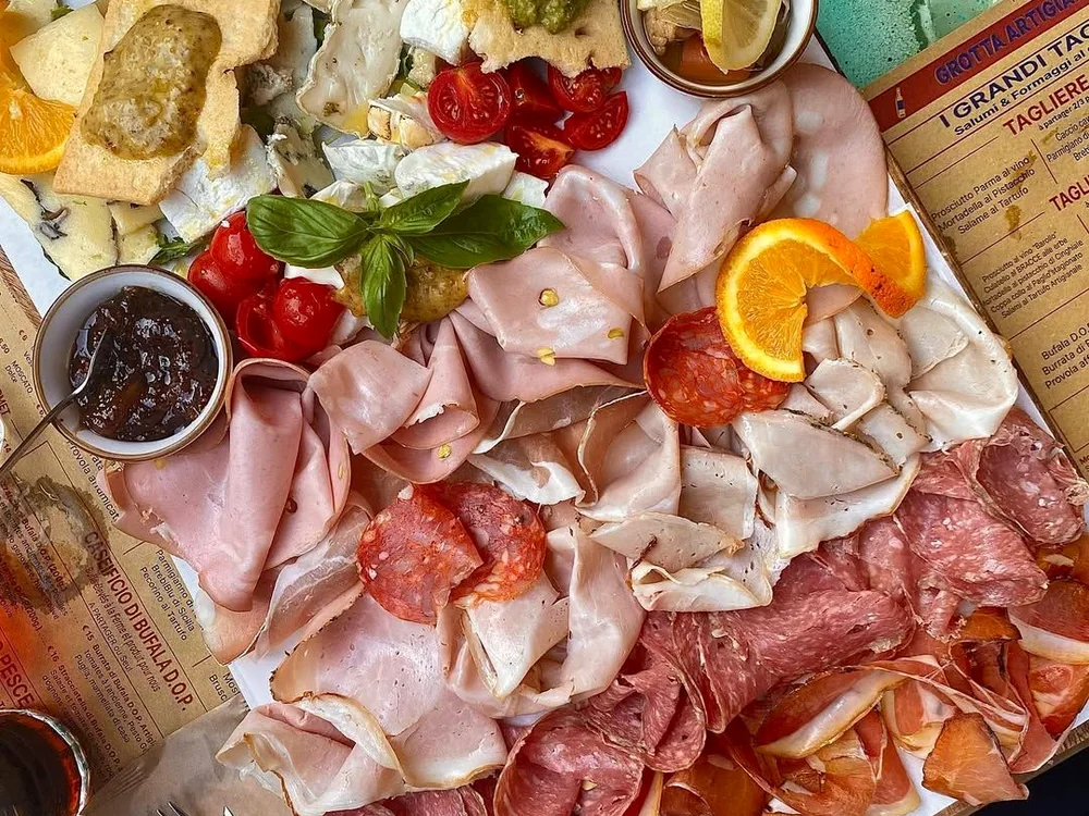 Grande planche italienne à partager en groupe